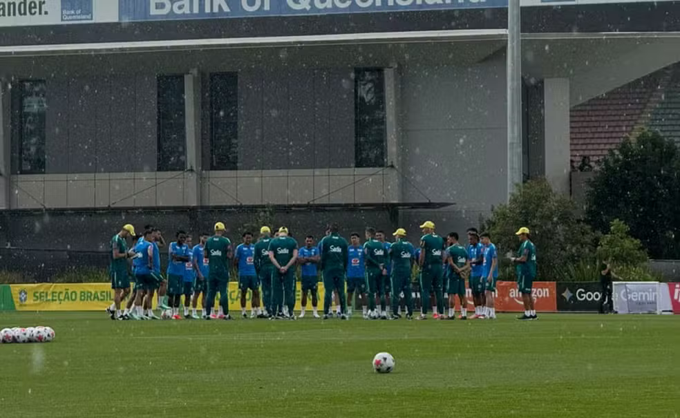 Ancelotti define esboço da Seleção com dois estreantes e sete jogadores que estiveram na Copa