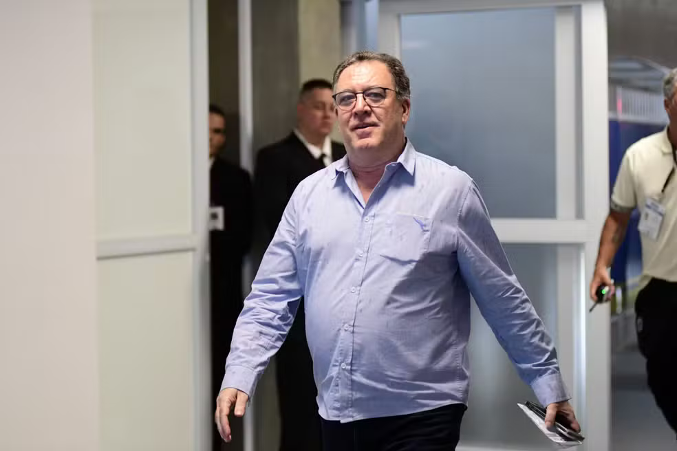 Santos derruba três transfer bans após quitar dívidas, mas ainda enfrenta quatro punições