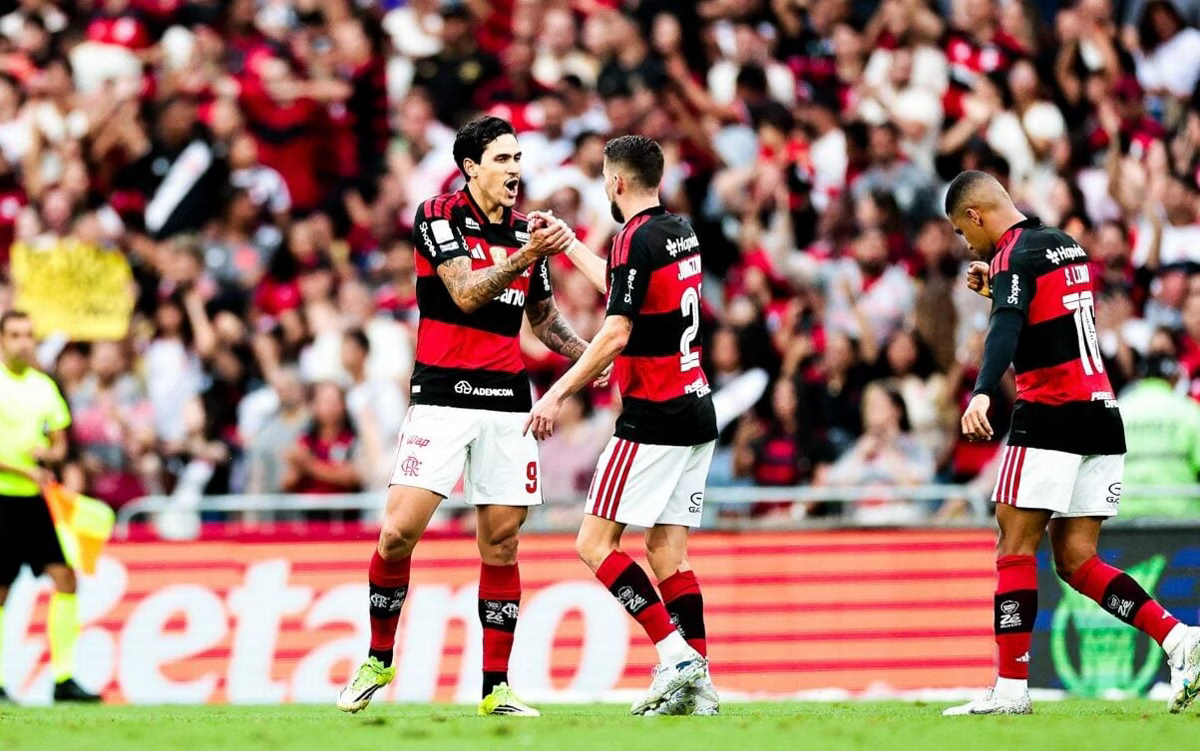 Empate do Palmeiras aumenta pressão sobre Flamengo em clássico contra o Vasco