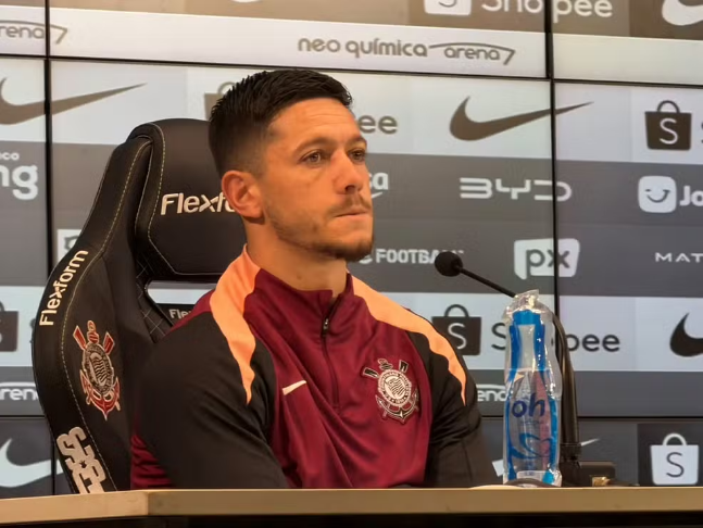 Garro se manifesta sobre crise interna no Corinthians: “Alguém está querendo o mal para mim”